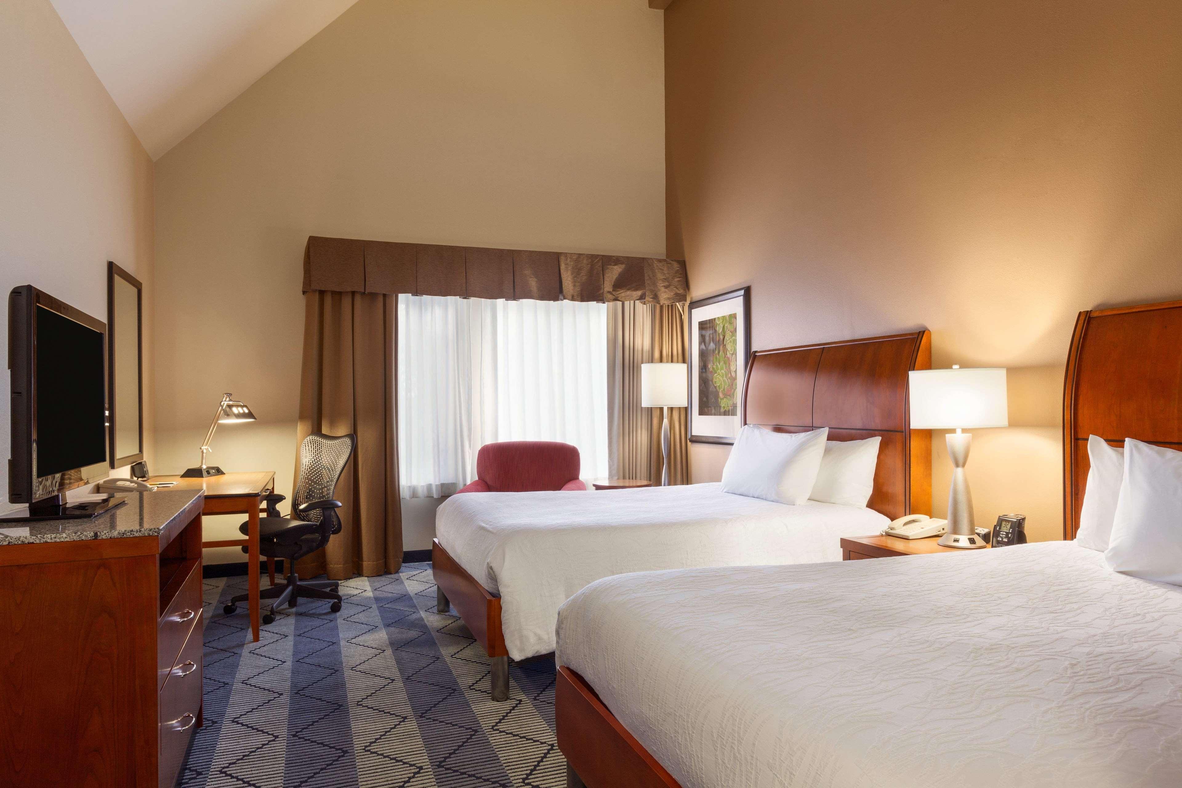 Hilton Garden Inn Lancaster Dış mekan fotoğraf