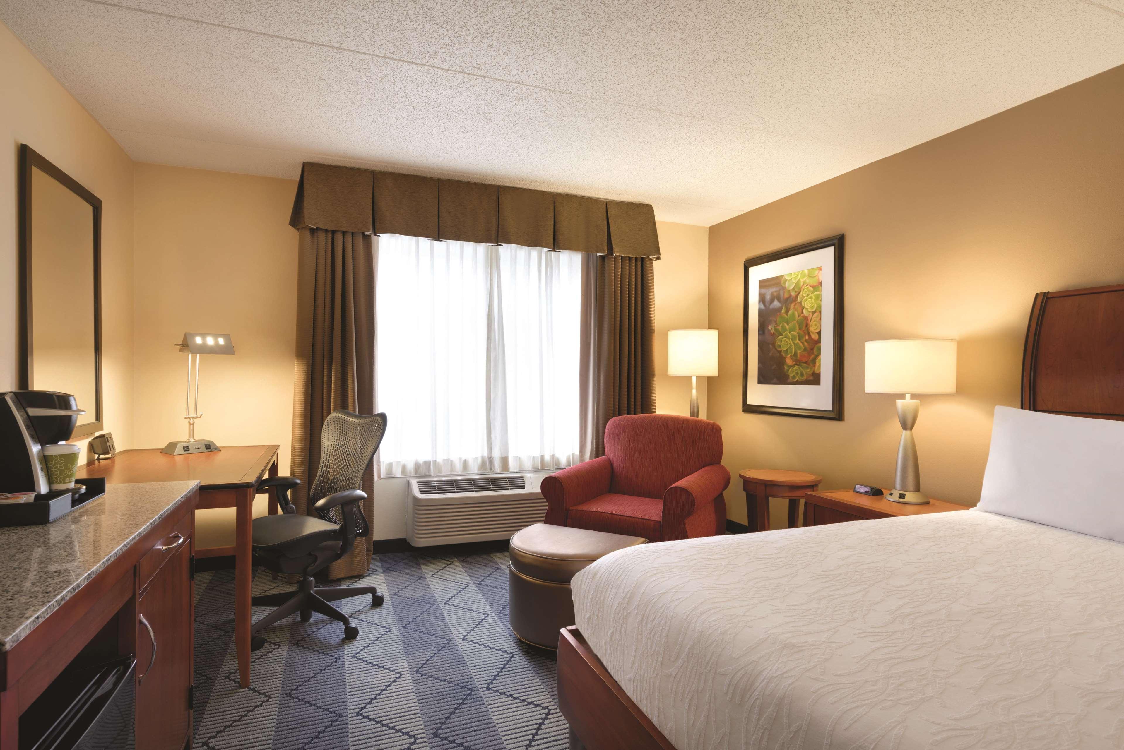 Hilton Garden Inn Lancaster Dış mekan fotoğraf