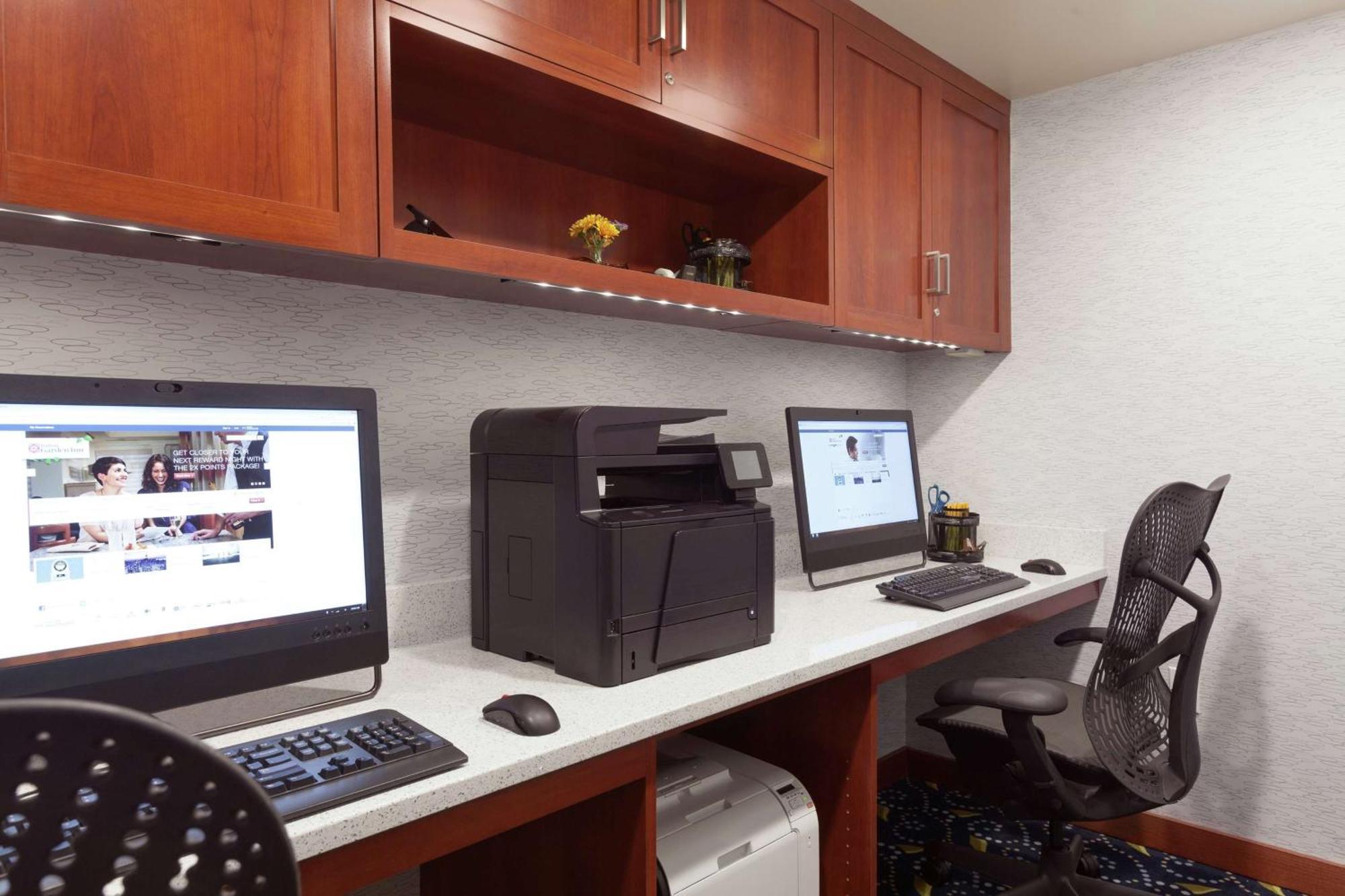 Hilton Garden Inn Lancaster Dış mekan fotoğraf